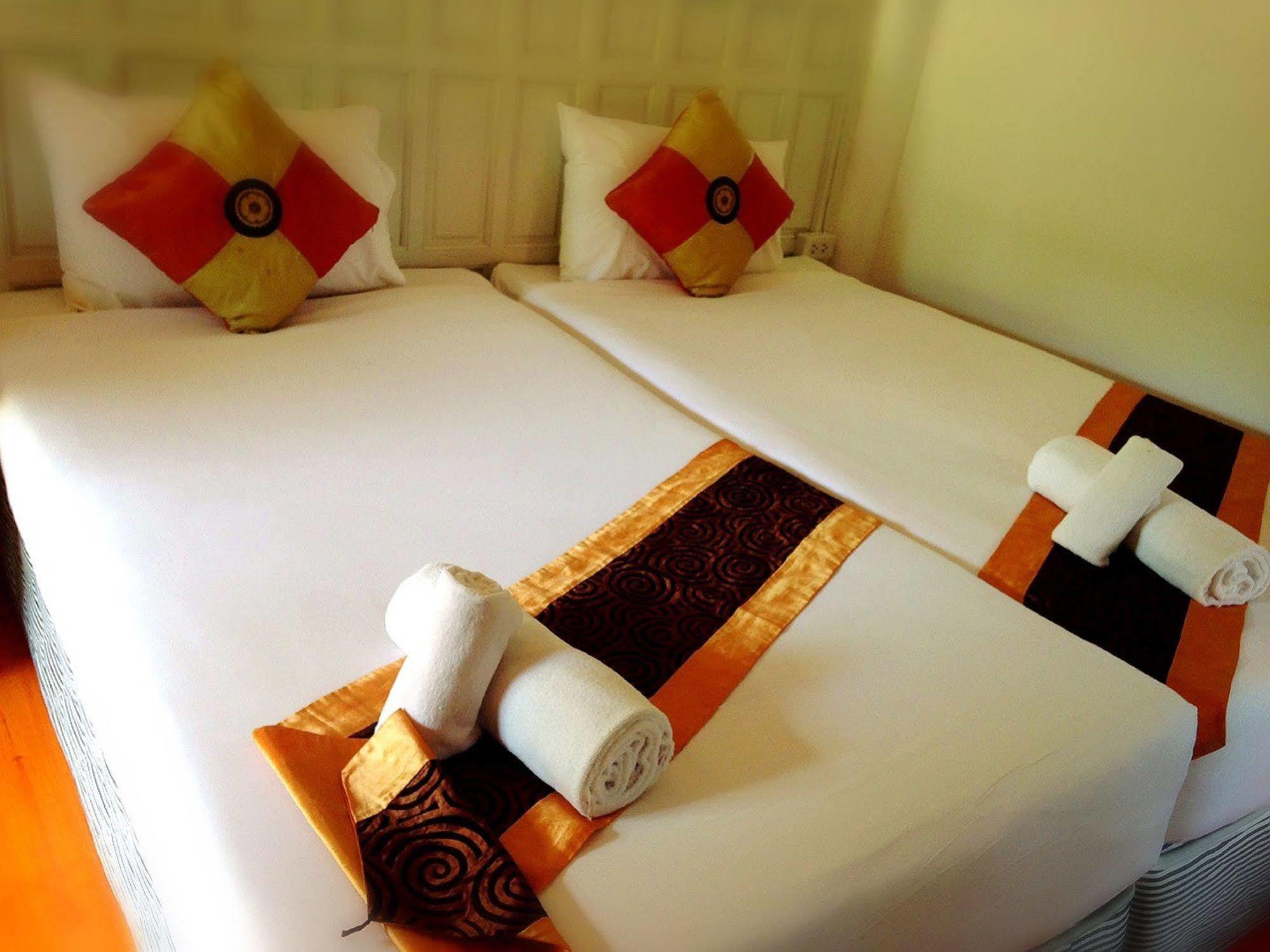 Jaroenrat Resort Samut Songkhram 외부 사진